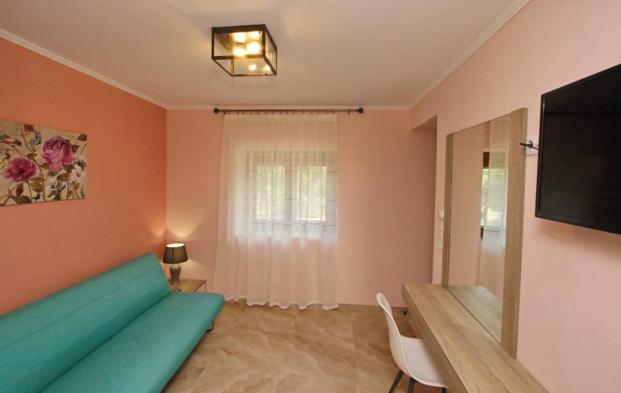 Panos House Apartment Koinira Ngoại thất bức ảnh