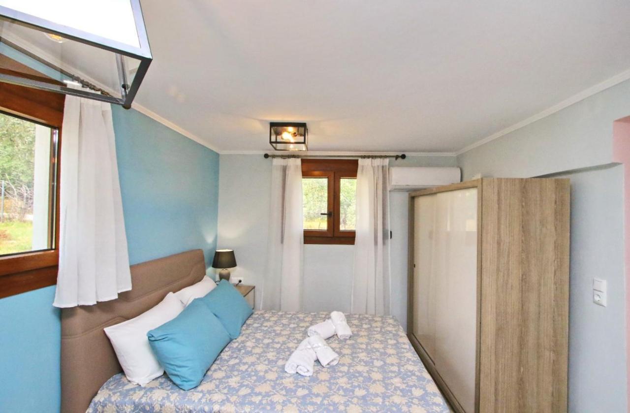 Panos House Apartment Koinira Ngoại thất bức ảnh
