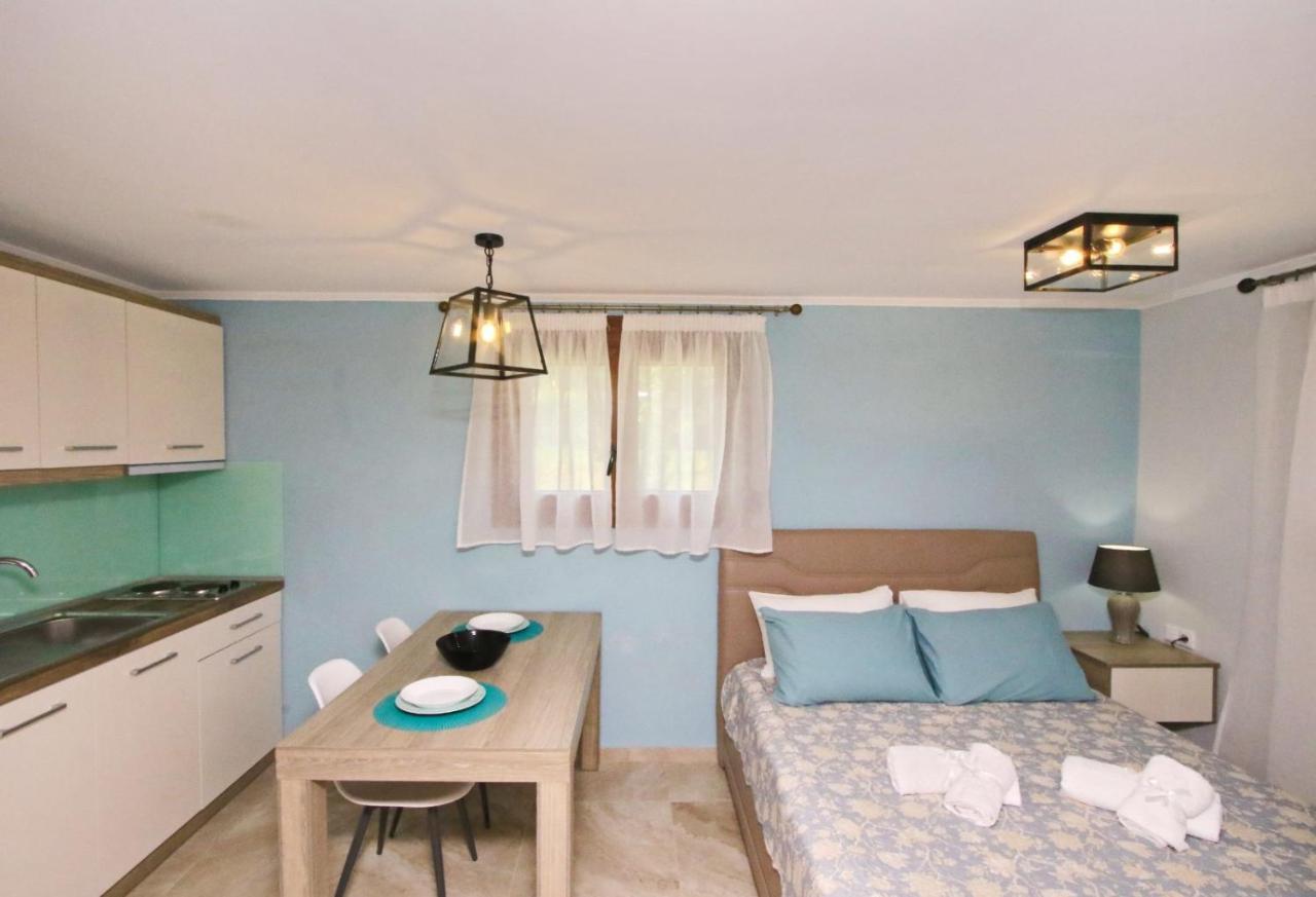 Panos House Apartment Koinira Ngoại thất bức ảnh